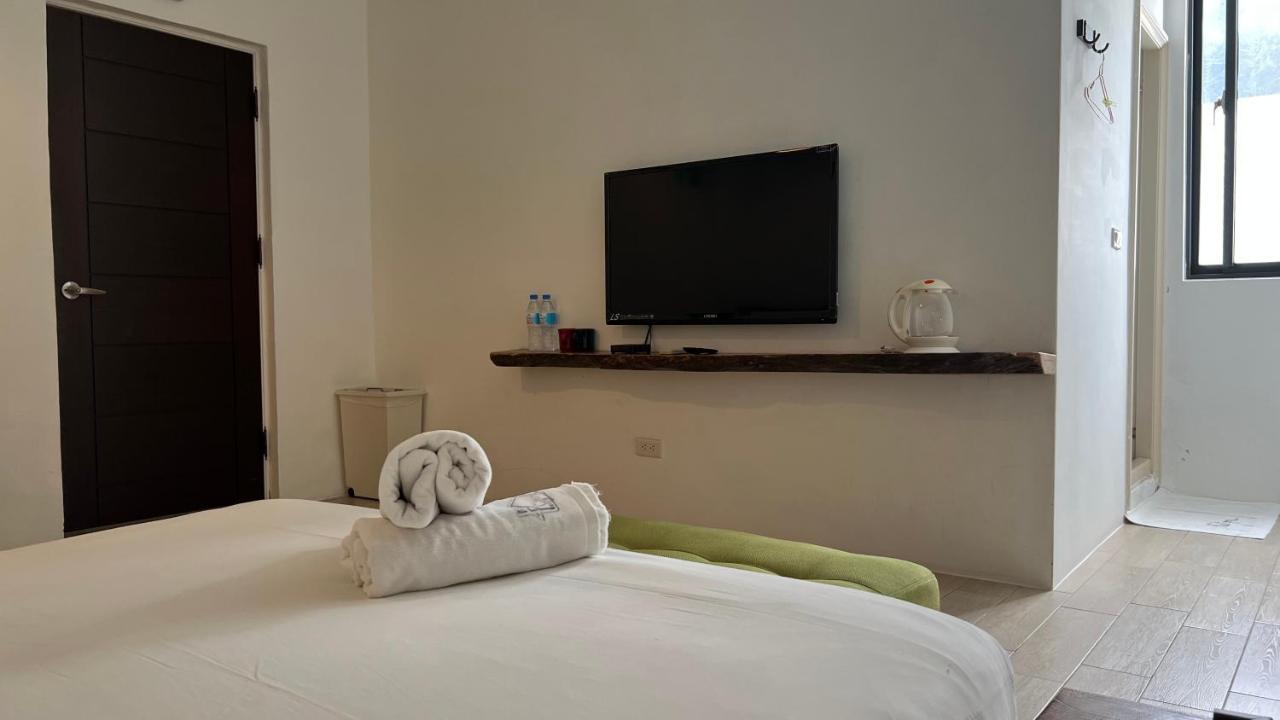 Bed and Breakfast 永勝客棧 Manzhou Esterno foto